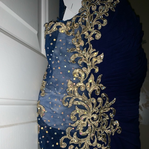 Prom Dress - Picture 3 of 4
